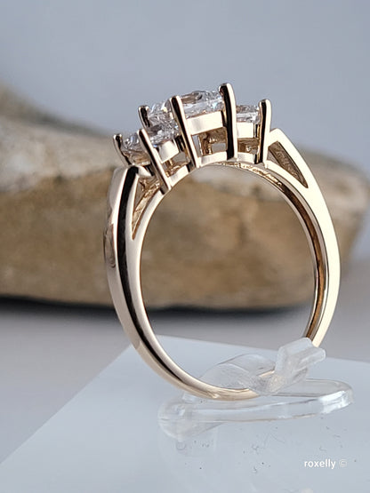 ❤️14k Size 8 Precious Solid Yellow Gold Cubic Zirconia Cocktail Ring!