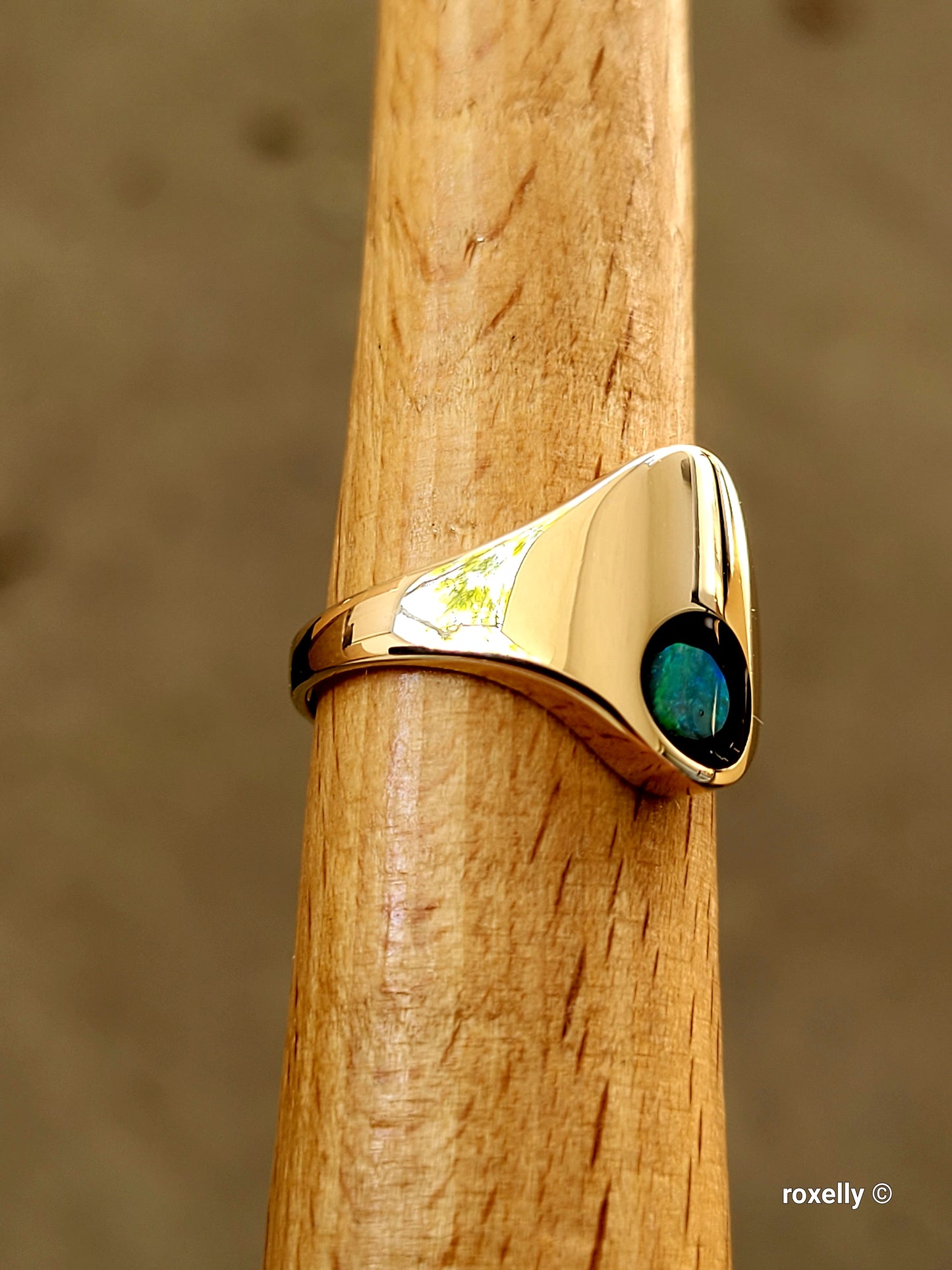 ❤️14k Size 6.75 Beautiful Solid Yellow Gold Black Onyx Opal Ring!