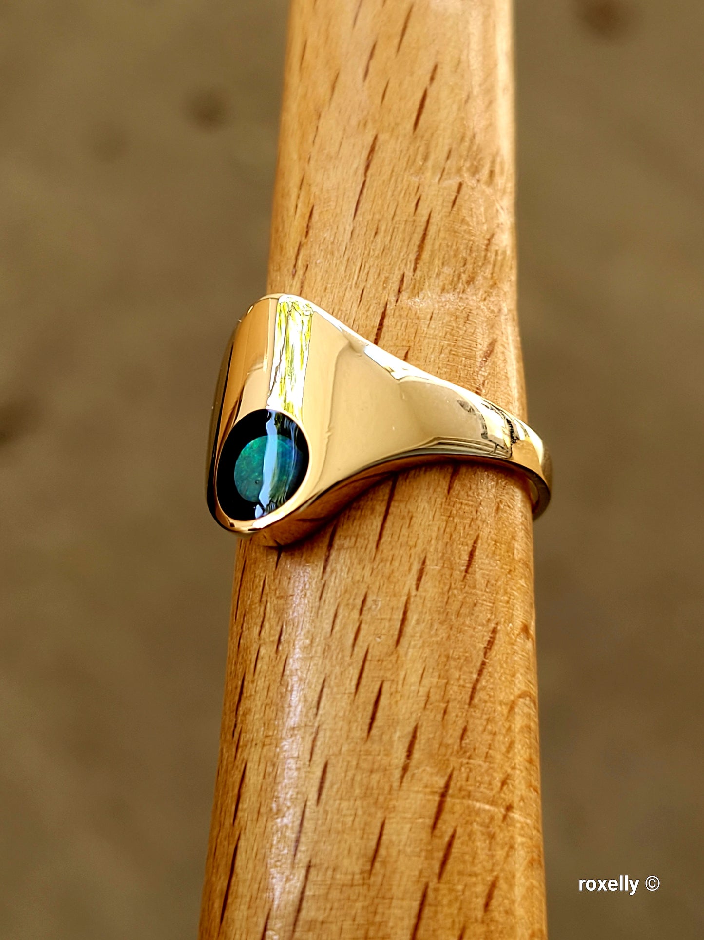 ❤️14k Size 6.75 Beautiful Solid Yellow Gold Black Onyx Opal Ring!