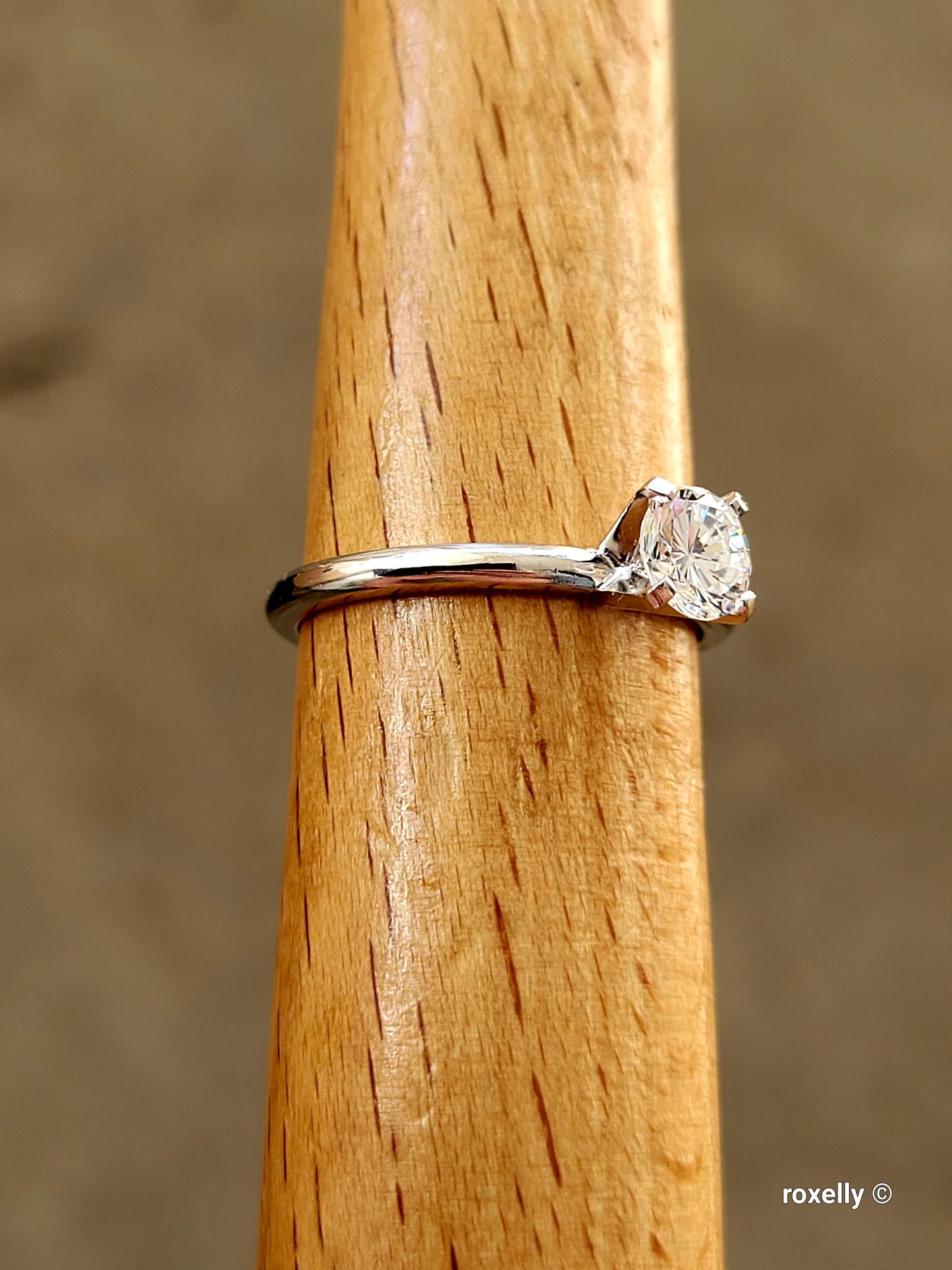 ❤️925 Size 7 Beautiful Sterling Silver Cubic Zirconia Ring!