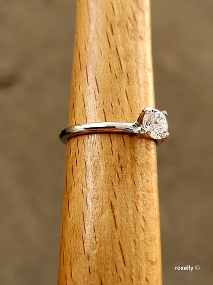 ❤️925 Size 7 Beautiful Sterling Silver Cubic Zirconia Ring!