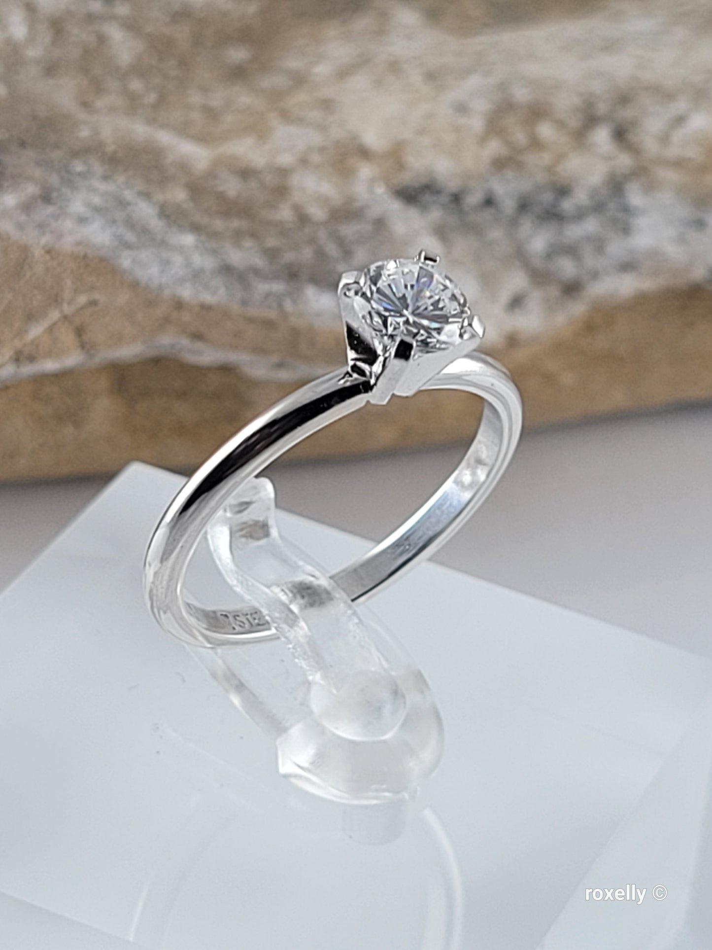 ❤️925 Size 7 Beautiful Sterling Silver Cubic Zirconia Ring!