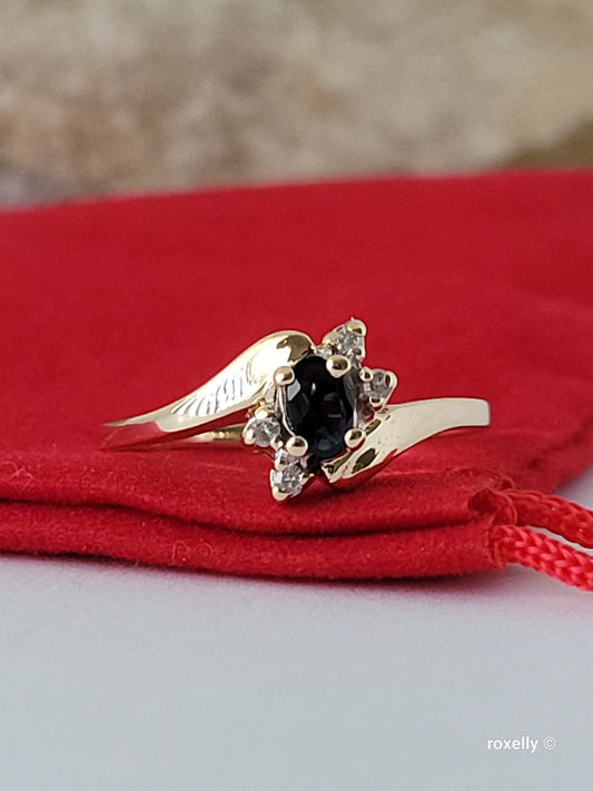 ❤️10k Size 7.5 Fancy Solid Yellow Gold Sapphire and Diamonds Ring!