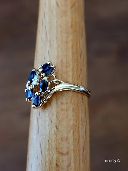 ❤️14k Size 7.75 Vintage Solid Yellow Gold Sapphire and Genuine Diamonds Ring!
