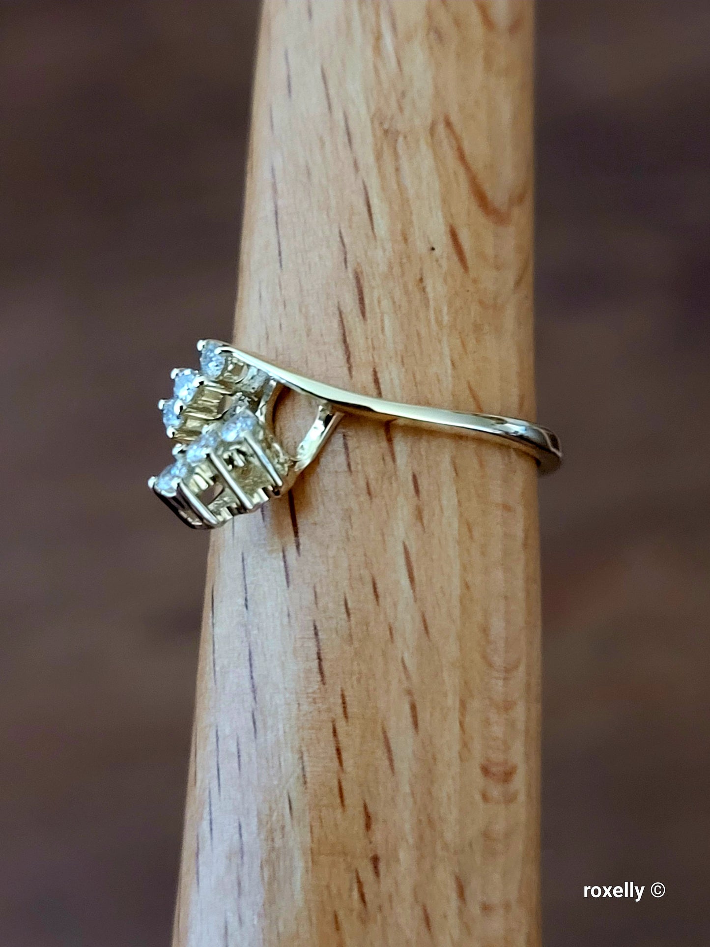 ❤️14k Size 6 Beautiful Solid Yellow Gold Genuine Diamond Ring!