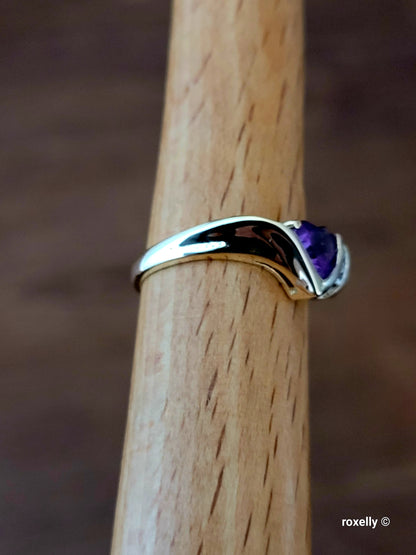 ❤️14k Size 6.5 Beautiful Solid Yellow Gold Heart-Shaped Amethyst and Diamonds Ring!