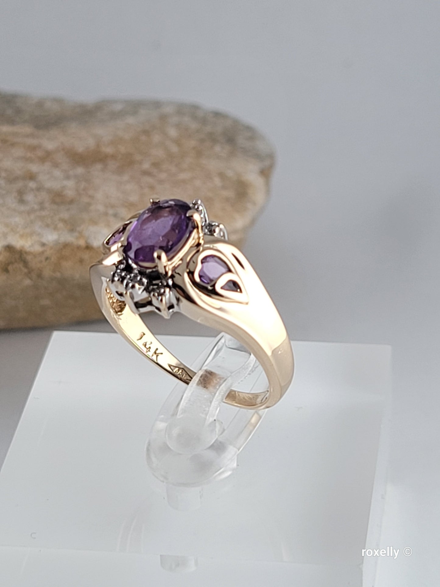 ❤️14k Size 7 Amazing Solid Yellow Gold Amethyst and Diamonds Ring!