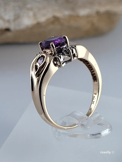 ❤️14k Size 7 Amazing Solid Yellow Gold Amethyst and Diamonds Ring!