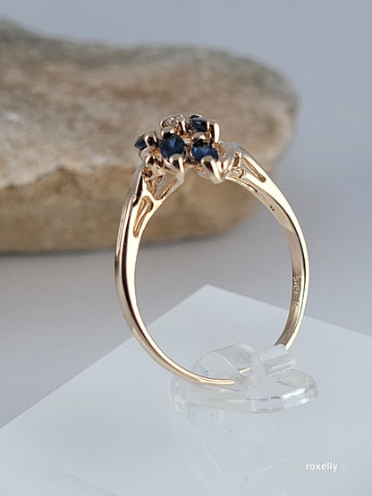 ❤️14k Size 7.75 Vintage Solid Yellow Gold Sapphire and Genuine Diamonds Ring!