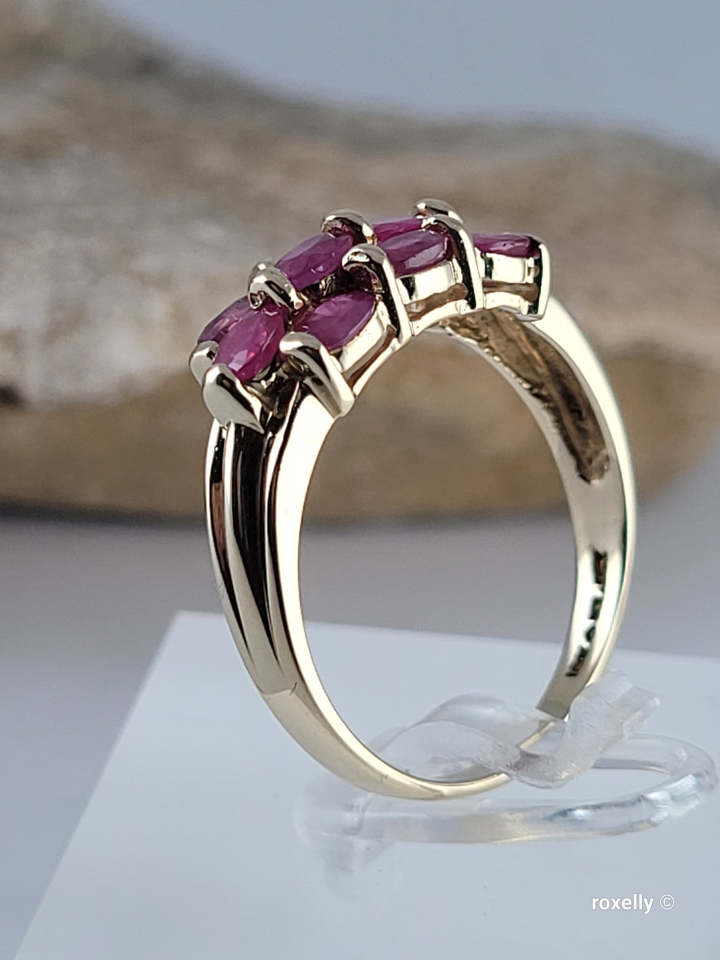 ❤️10k Size 9 Beautiful Solid Yellow Gold Rubies Gemstones Ring!