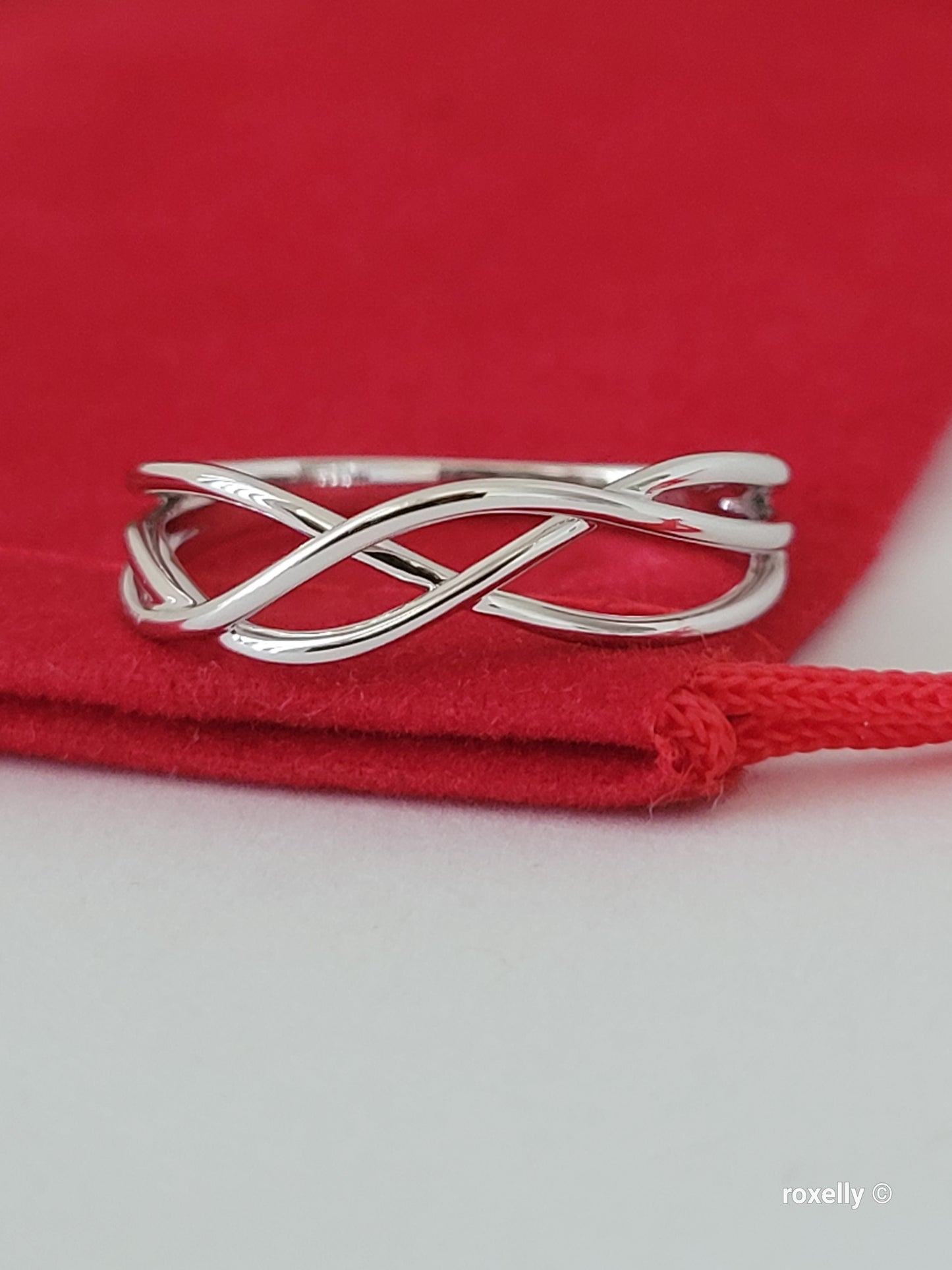 ❤️14k Size 8 Precious Solid White Gold Open Design Ring!