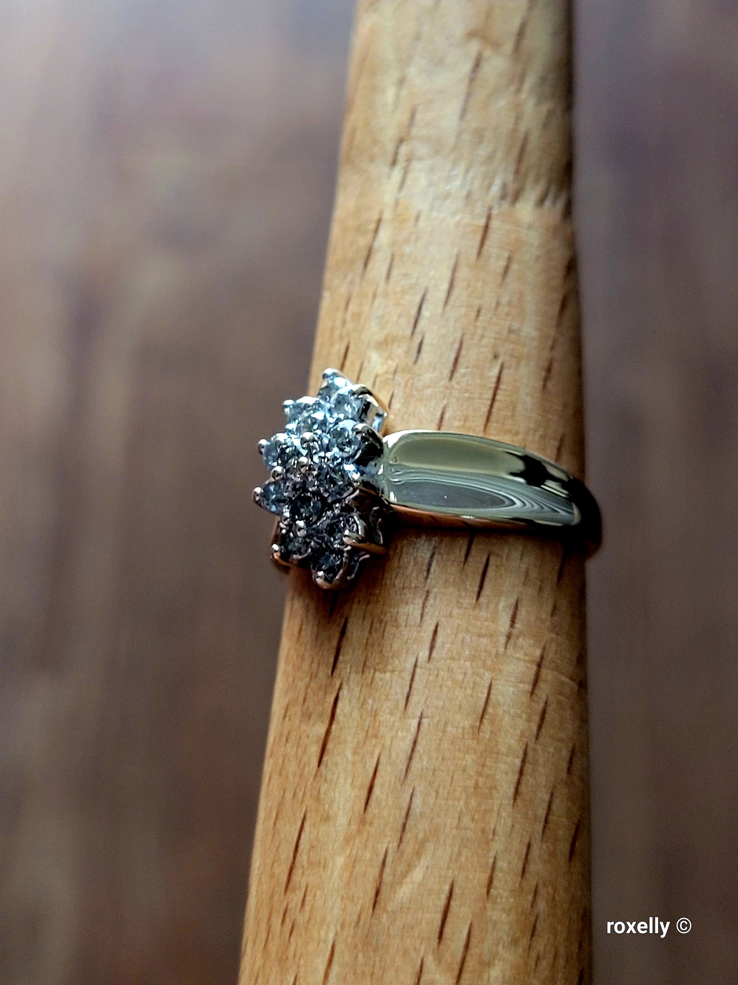 ❤️10k Size 7 Precious Solid Yellow Gold Genuine Diamond Cluster Ring!