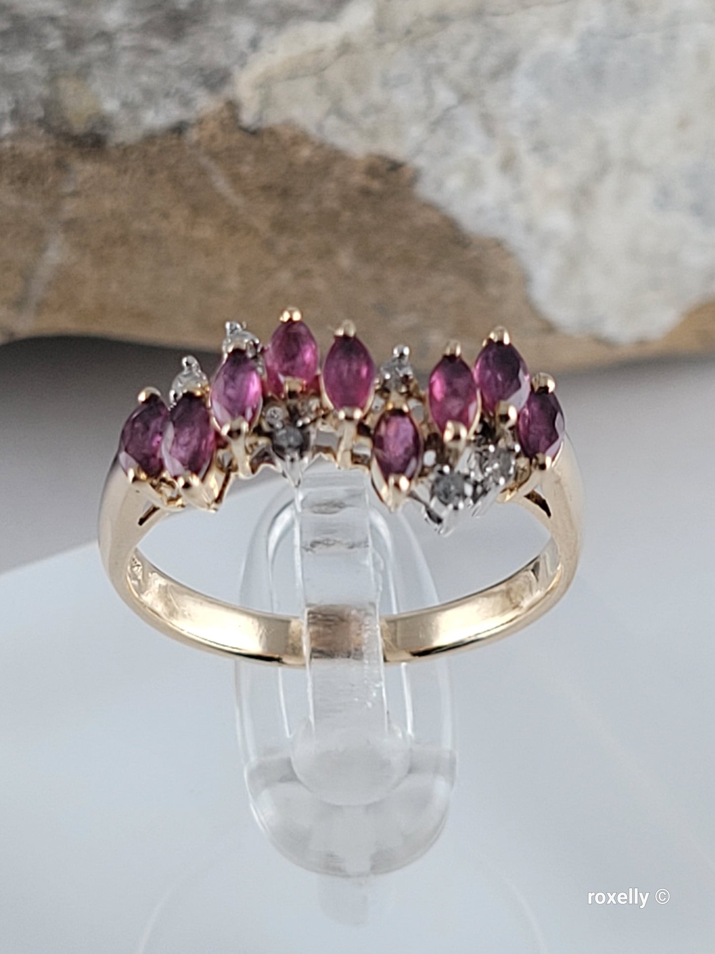 ❤️14k Size 7.25 Lovely Solid Yellow Gold Rubies and Genuine Diamond Ring!