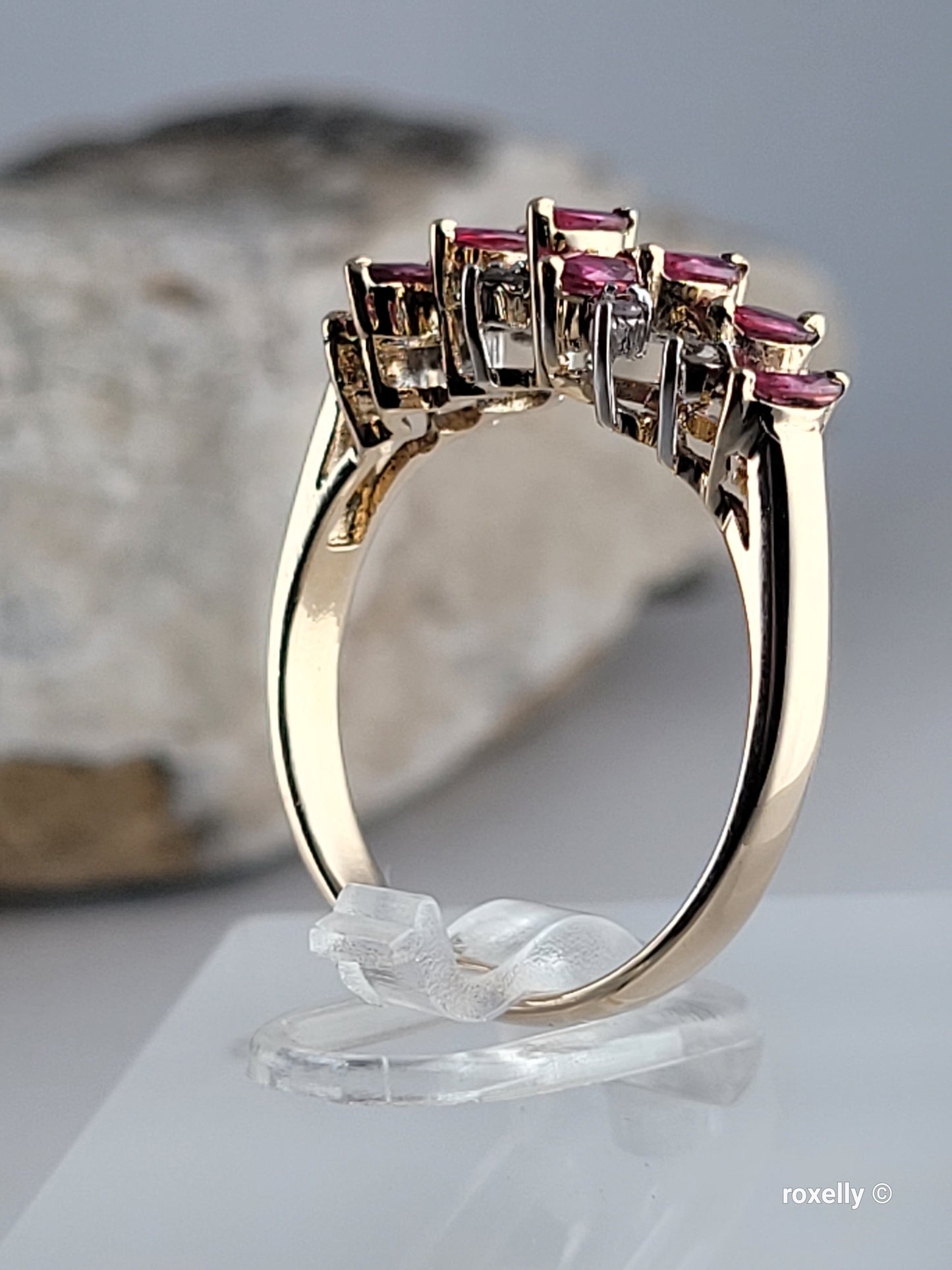 ❤️14k Size 7.25 Lovely Solid Yellow Gold Rubies and Genuine Diamond Ring!