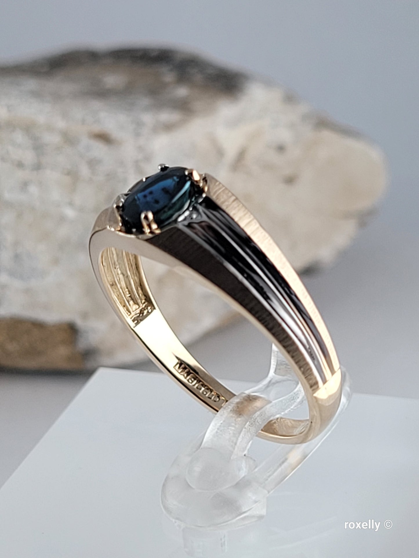 ❤️10k Size 10 Beautiful Solid Yellow Gold Sapphire Gemstone Ring!