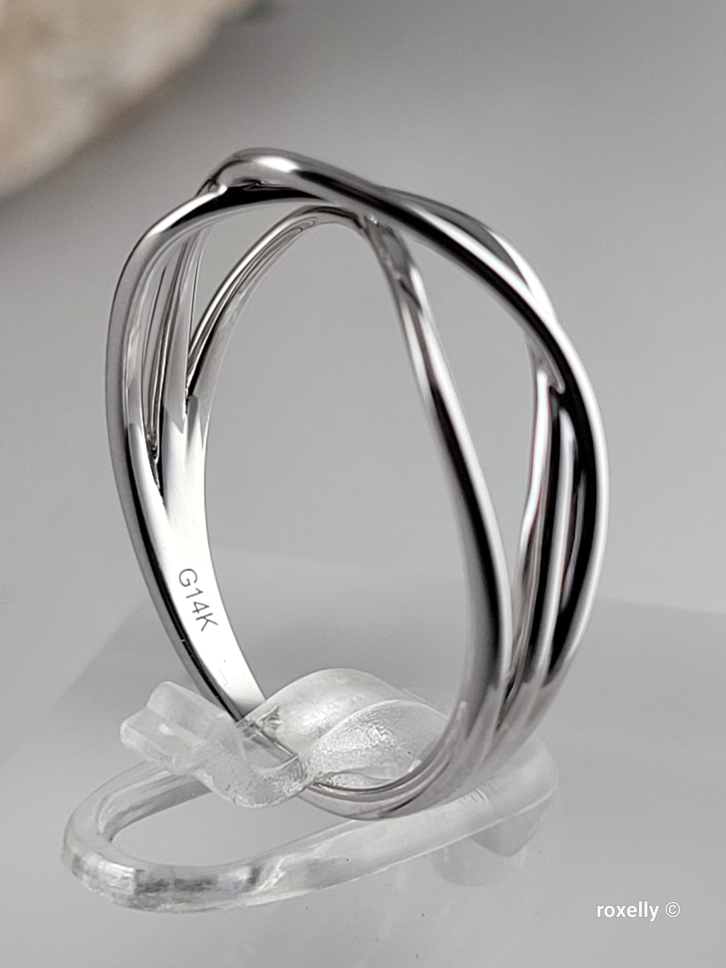 ❤️14k Size 8 Precious Solid White Gold Open Design Ring!