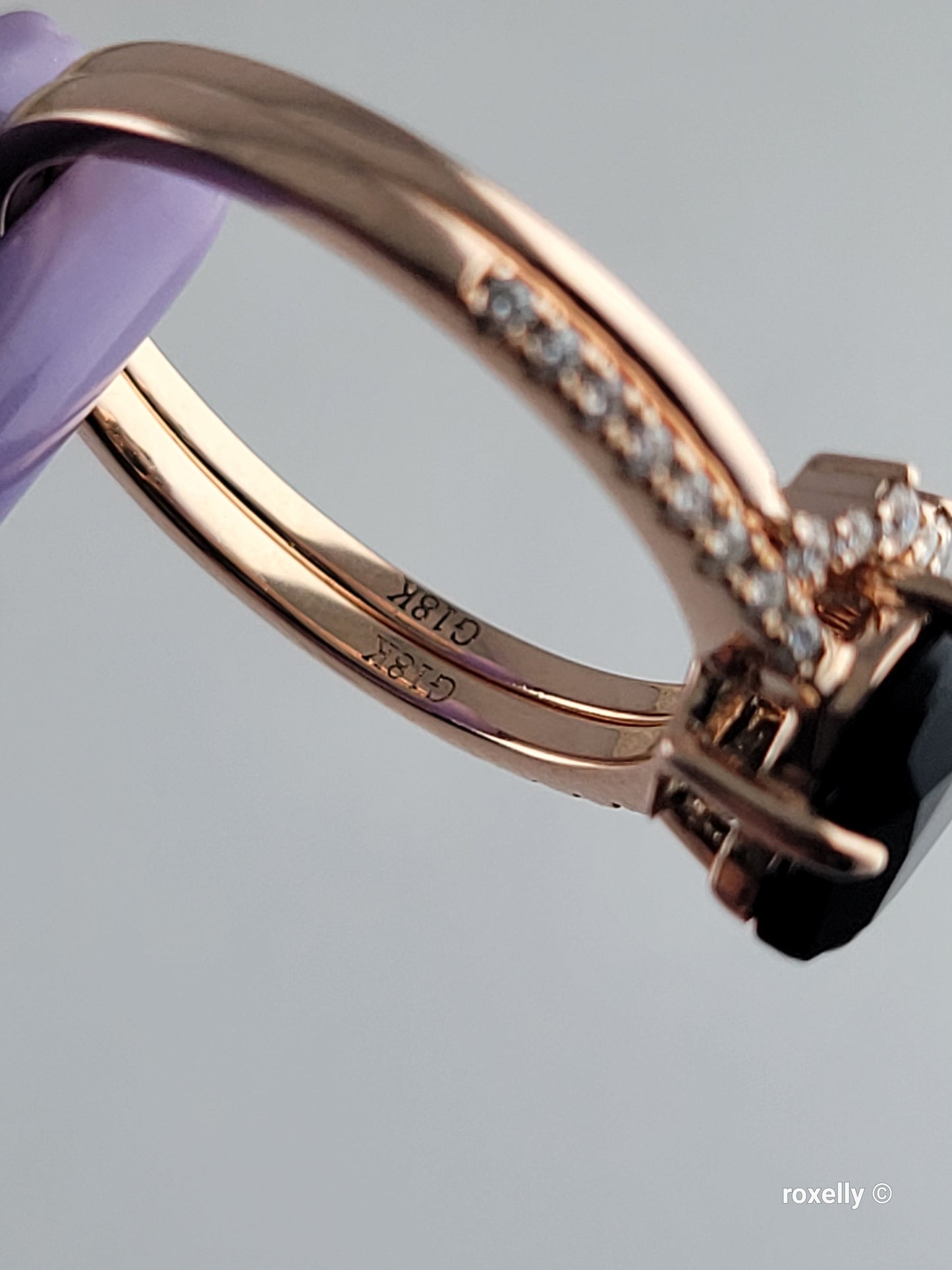 ❤️18k Size 7 Beautiful Two Solid Rose Gold Onyx and Diamond Rings!