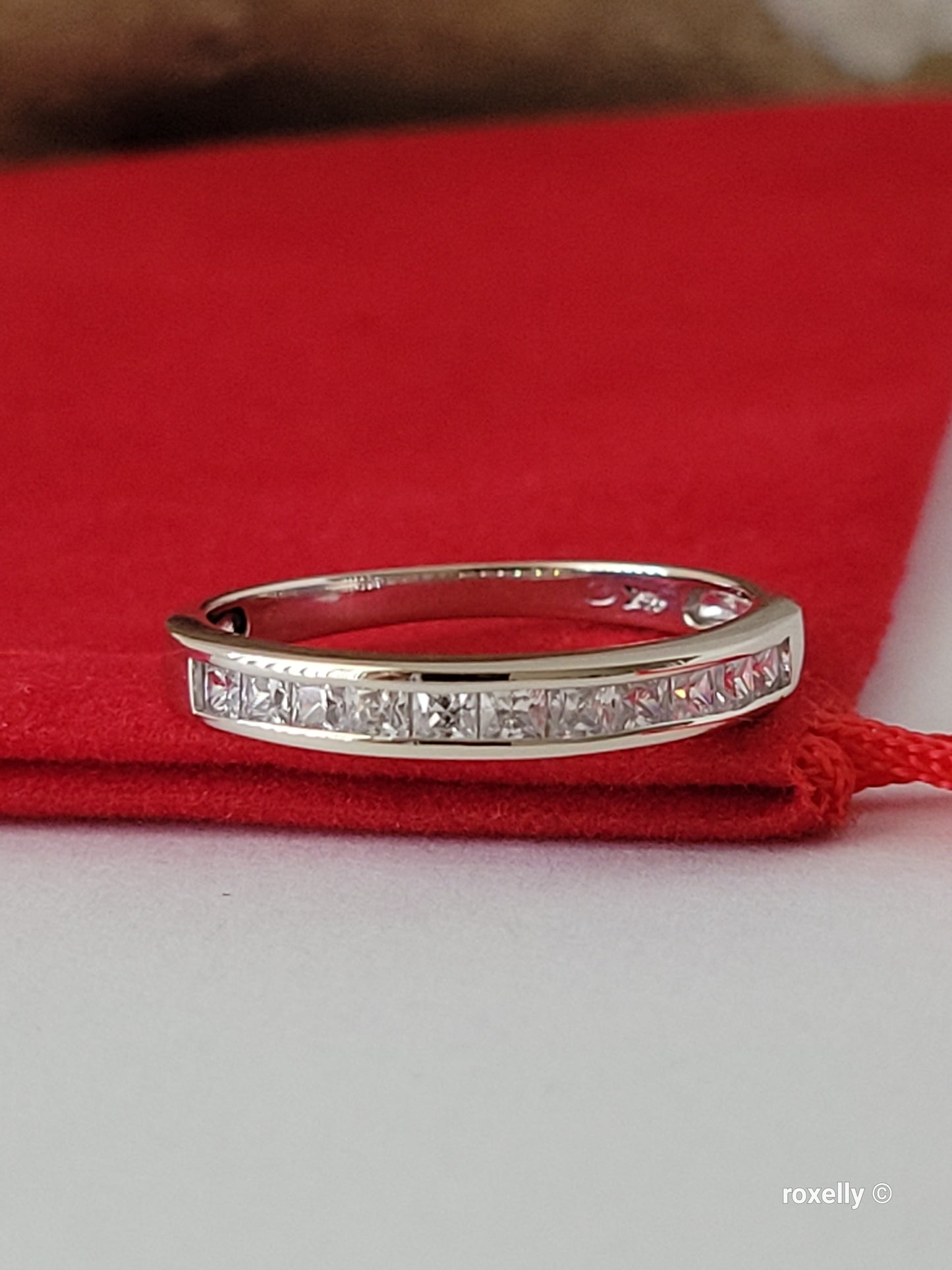 ❤️14k Size 8 Precious Solid White Gold Cubic Zirconia Band Ring!