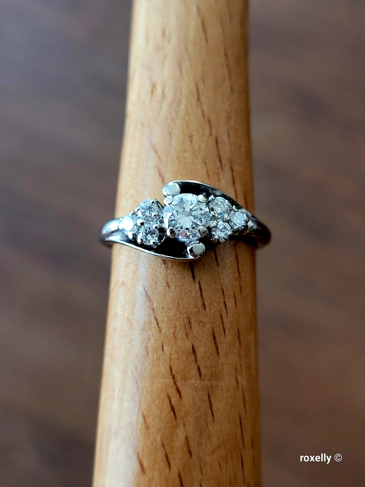 ❤️14k Size 6.5 Precious Solid White Gold Genuine Diamond Ring!