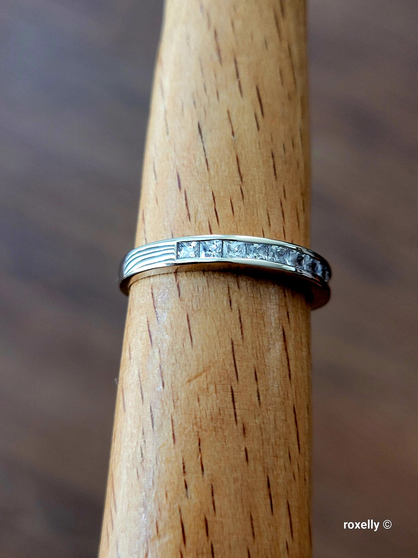 ❤️14k Size 8 Precious Solid White Gold Cubic Zirconia Band Ring!