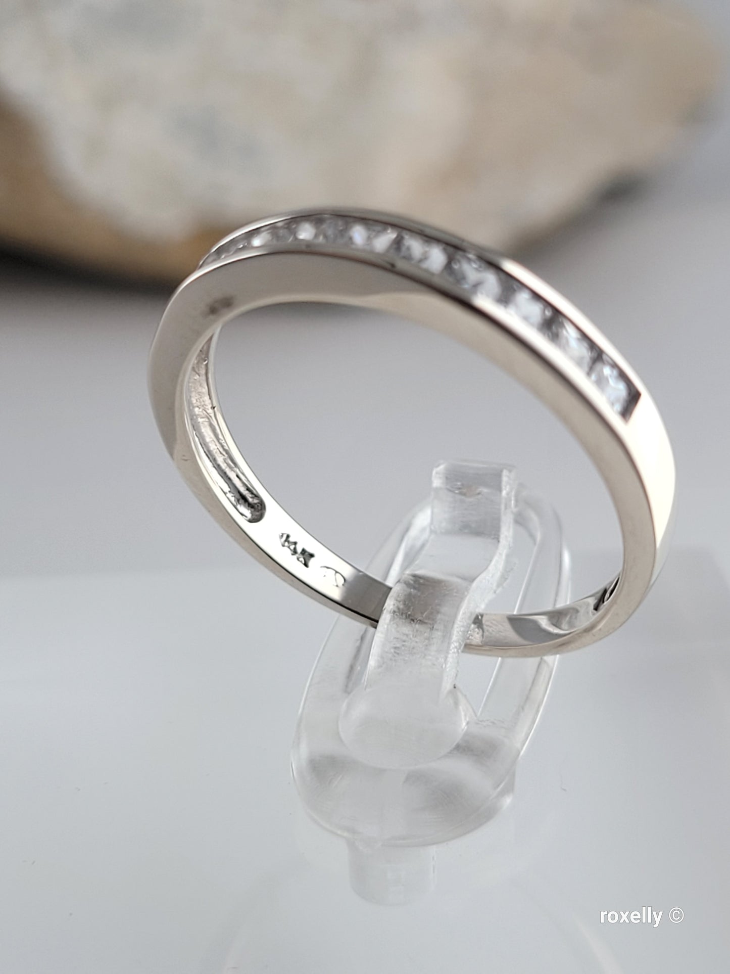 ❤️14k Size 8 Precious Solid White Gold Cubic Zirconia Band Ring!