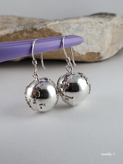 ❤️925 Vintage Sterling Silver World Globe Ringing Design Earrings!