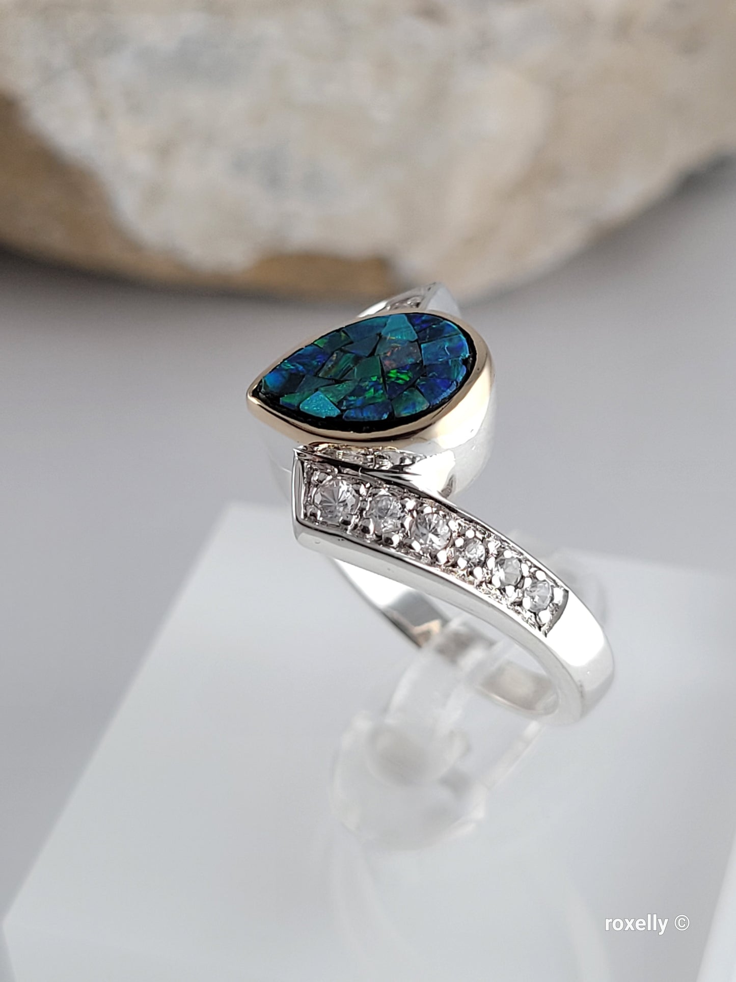 ❤️925 Size 7.75 Precious Sterling Silver and Solid Yellow Gold Topaz, and Mosaic Opal Ring!