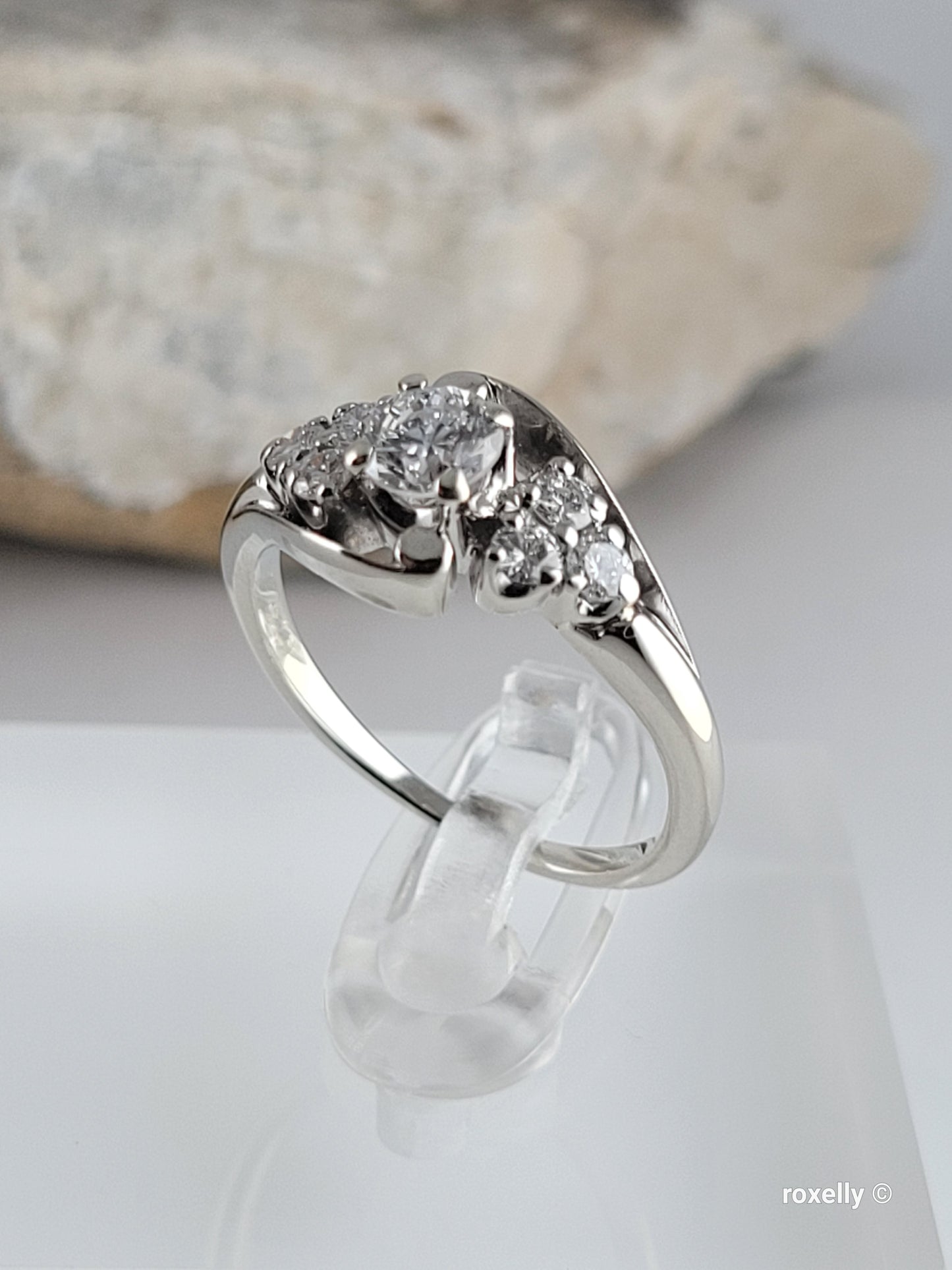 ❤️14k Size 6.5 Precious Solid White Gold Genuine Diamond Ring!