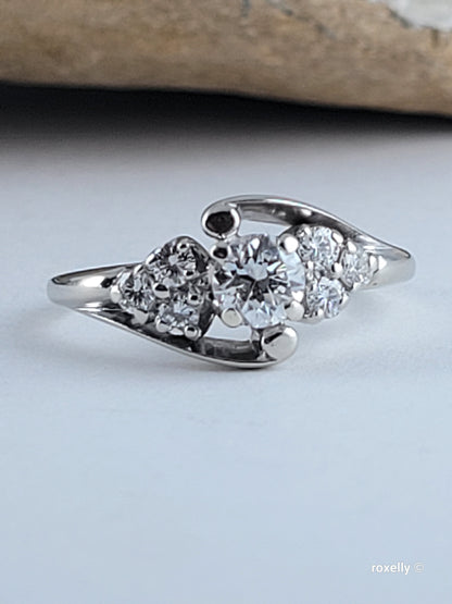 ❤️14k Size 6.5 Precious Solid White Gold Genuine Diamond Ring!