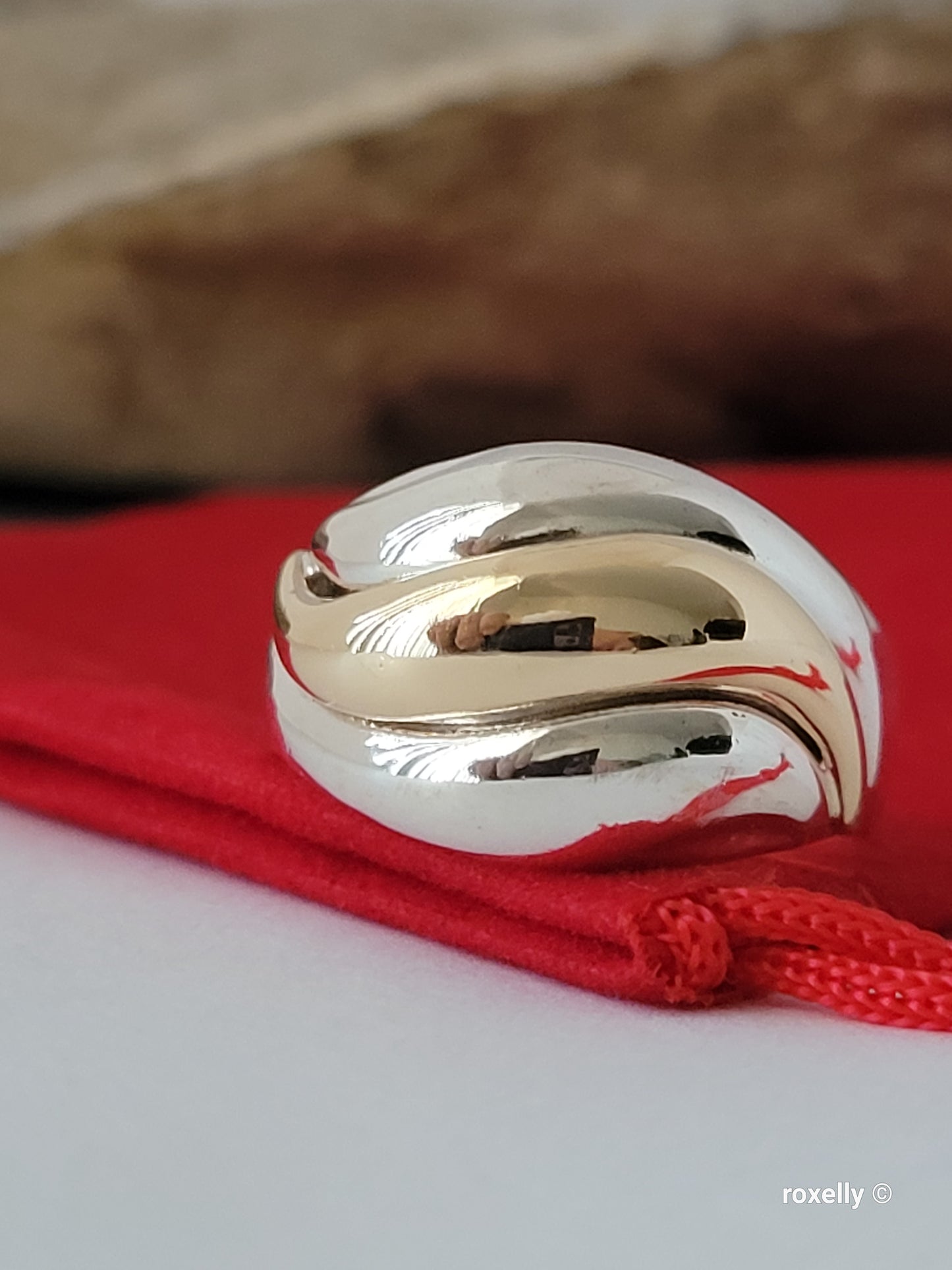 ❤️Size 7.5 Gorgeous 925 Sterling Silver and 14k Solid Yellow Gold Dome Design Ring!