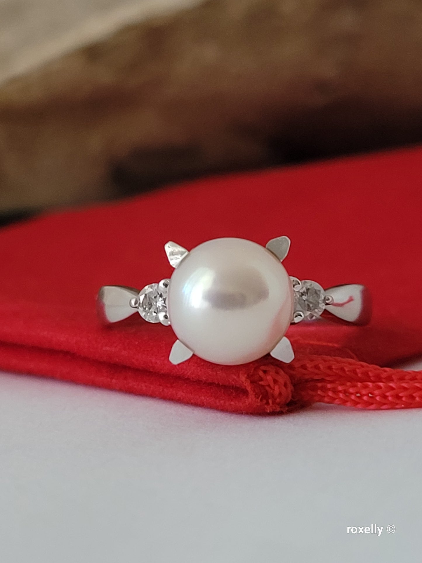 ❤️900 rhodium freshwater Pearl Ring with 0.12 ct Genuine Diamonds - Size 6.5!
