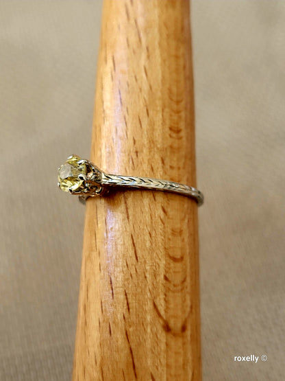 ❤️14k Size 8.25 Beautiful Solid White Gold Topaz Ring!