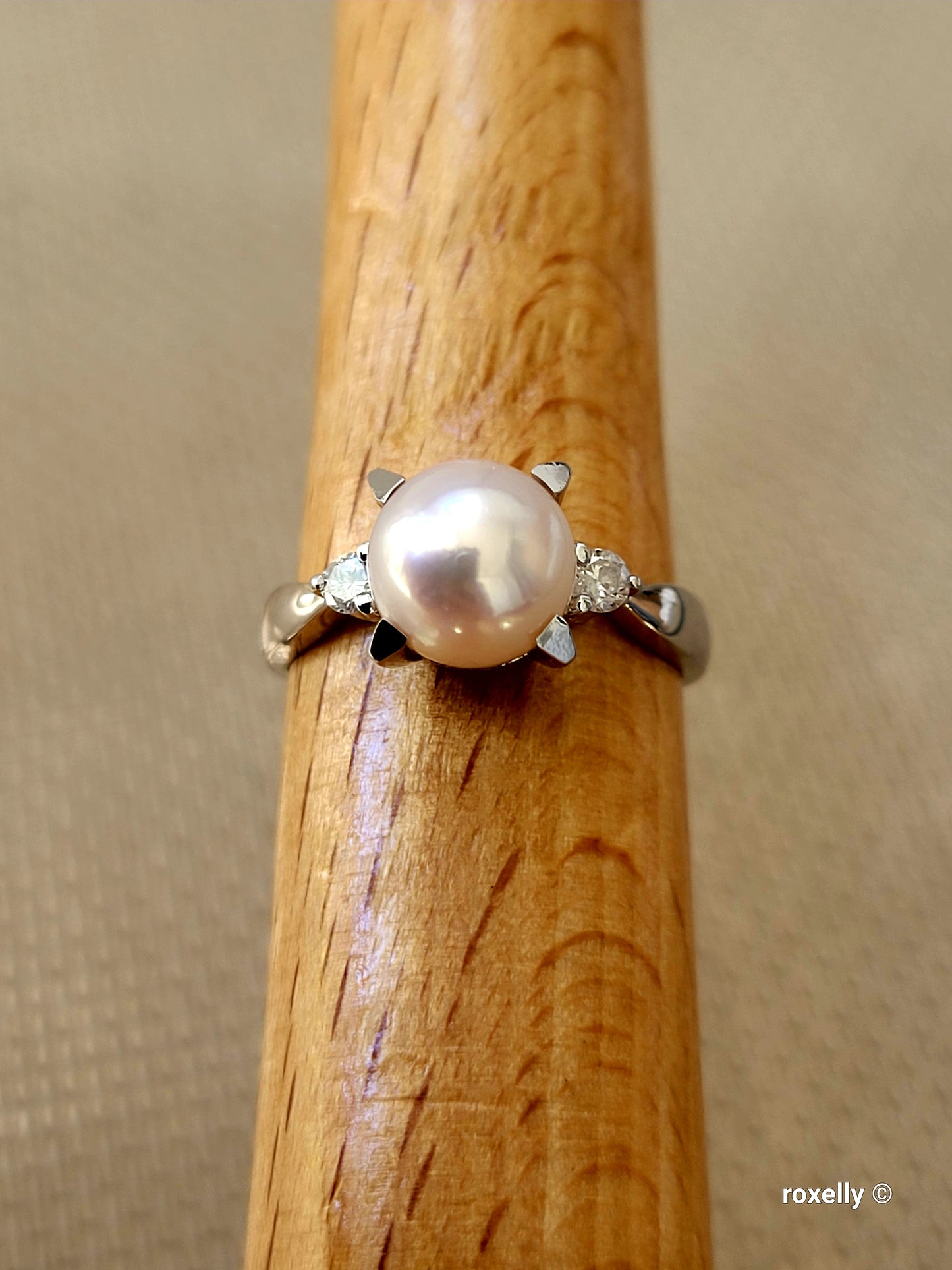 ❤️900 rhodium freshwater Pearl Ring with 0.12 ct Genuine Diamonds - Size 6.5!