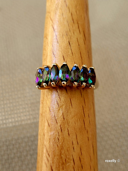 ❤️10k Size 7.75 Beautiful Solid Yellow Gold Mystic Topaz Ring!