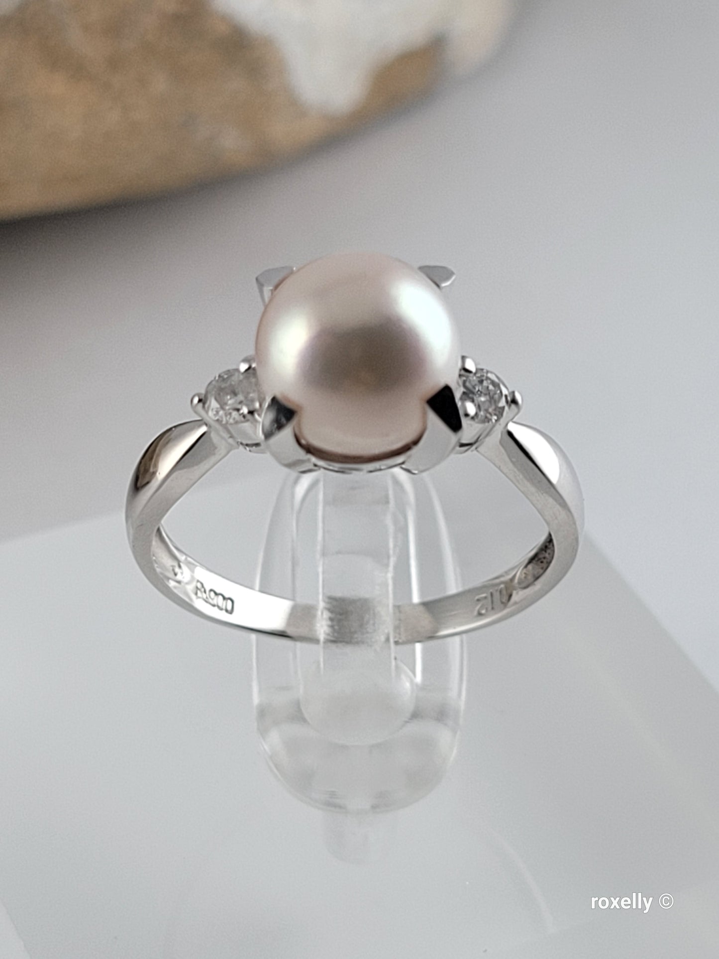 ❤️900 rhodium freshwater Pearl Ring with 0.12 ct Genuine Diamonds - Size 6.5!