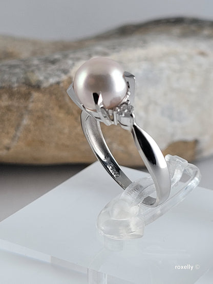 ❤️900 rhodium freshwater Pearl Ring with 0.12 ct Genuine Diamonds - Size 6.5!