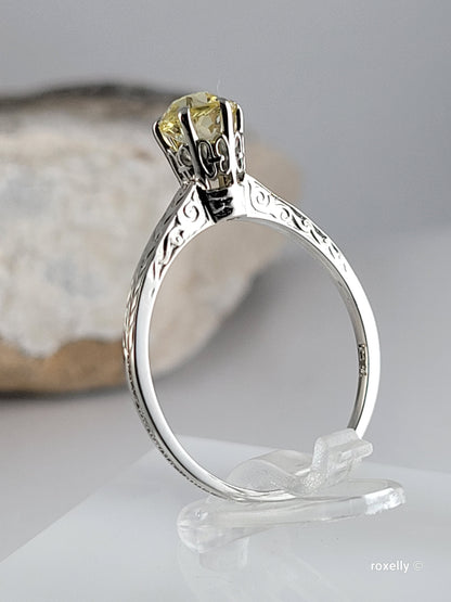 ❤️14k Size 8.25 Beautiful Solid White Gold Topaz Ring!