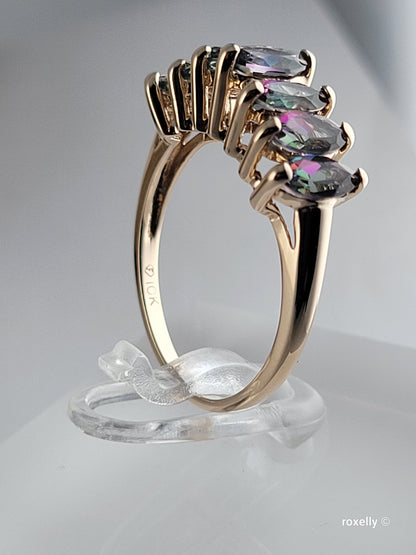 ❤️10k Size 7.75 Beautiful Solid Yellow Gold Mystic Topaz Ring!