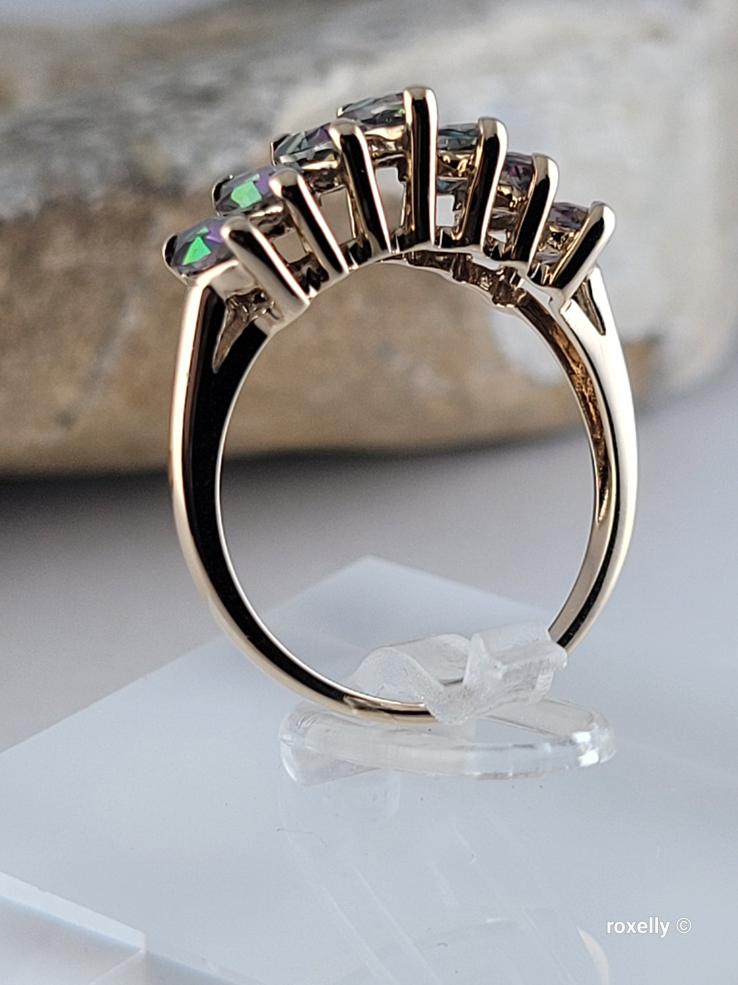 ❤️10k Size 7.75 Beautiful Solid Yellow Gold Mystic Topaz Ring!