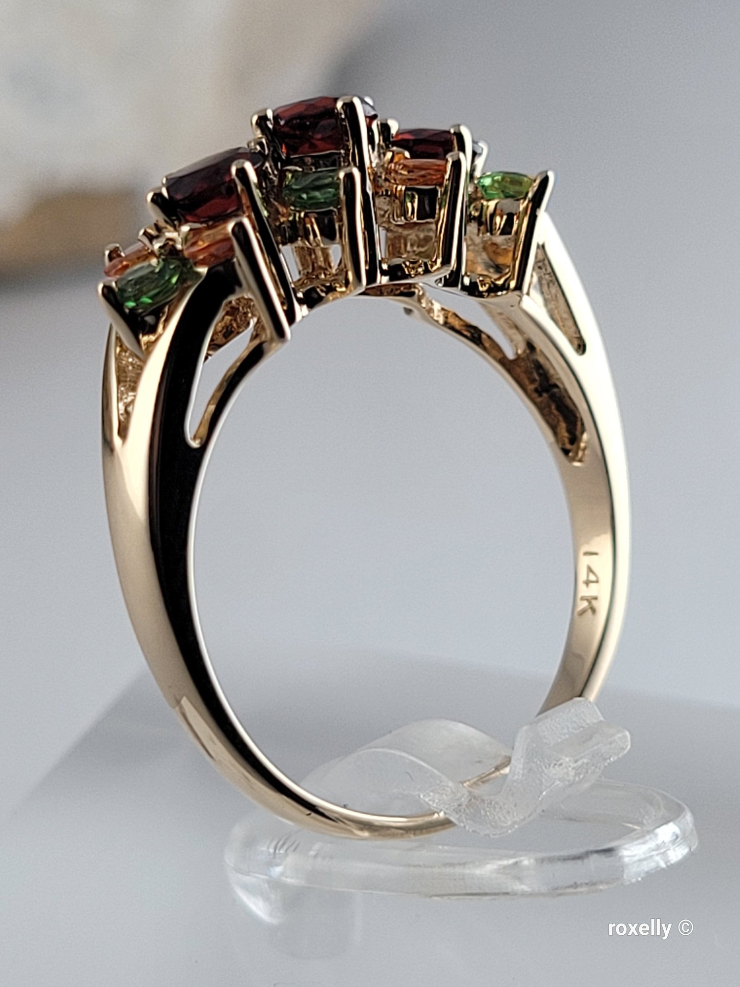 ❤️14k Size 7.75 Lovely Solid Yellow Gold Multi-Gemstone Cocktail Ring!