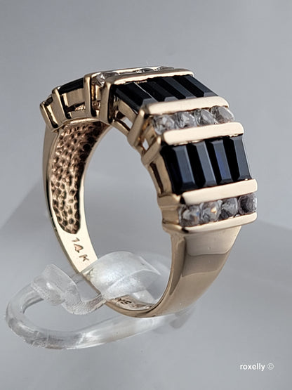 ❤️14k Size 5.5 Amazing Solid Yellow Gold Sapphire and White Topaz Ring!