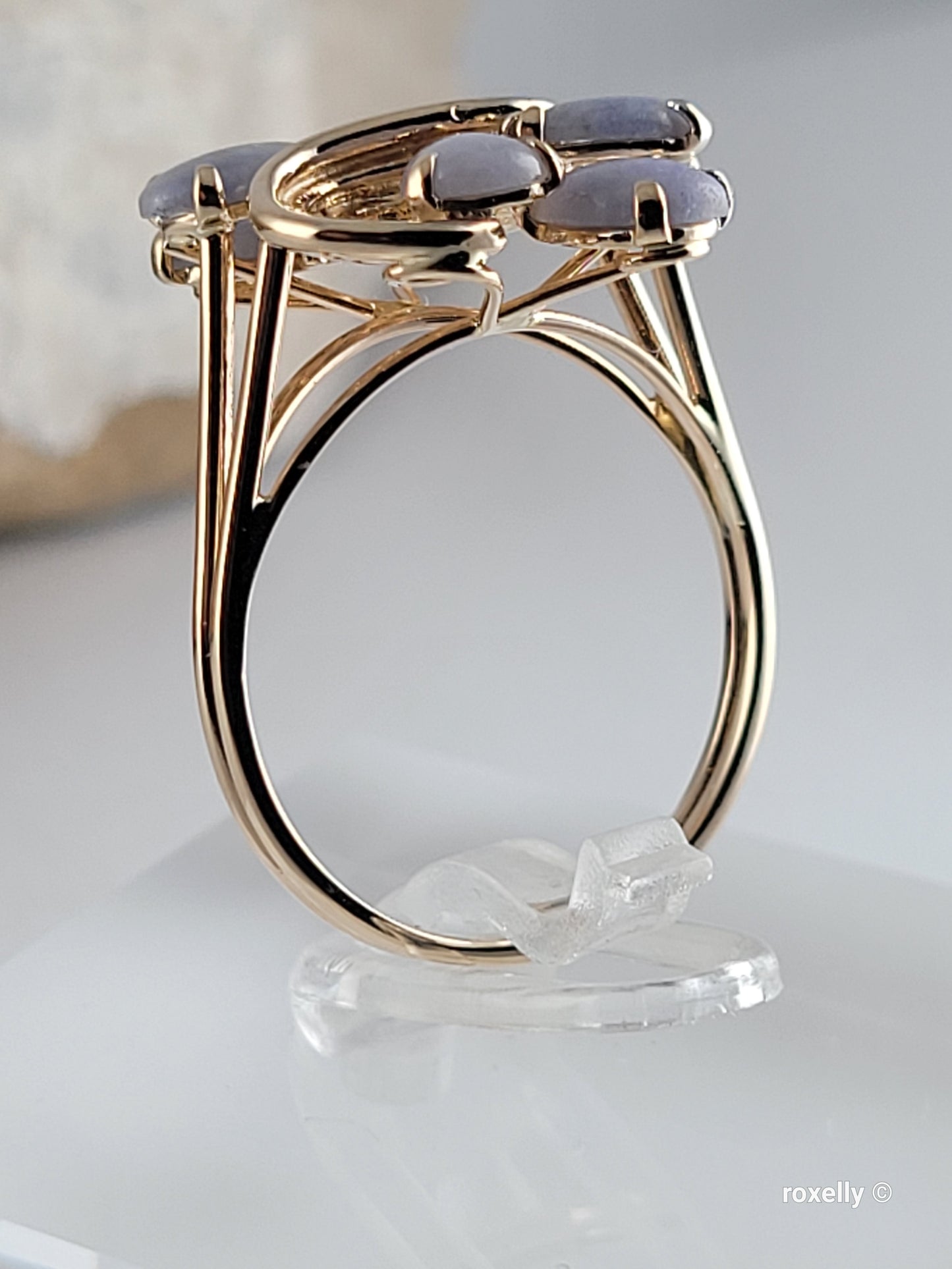 ❤️14k Size 7.25 Precious Solid Yellow Gold Flower-Shaped Lavender Gemstone  Ring!