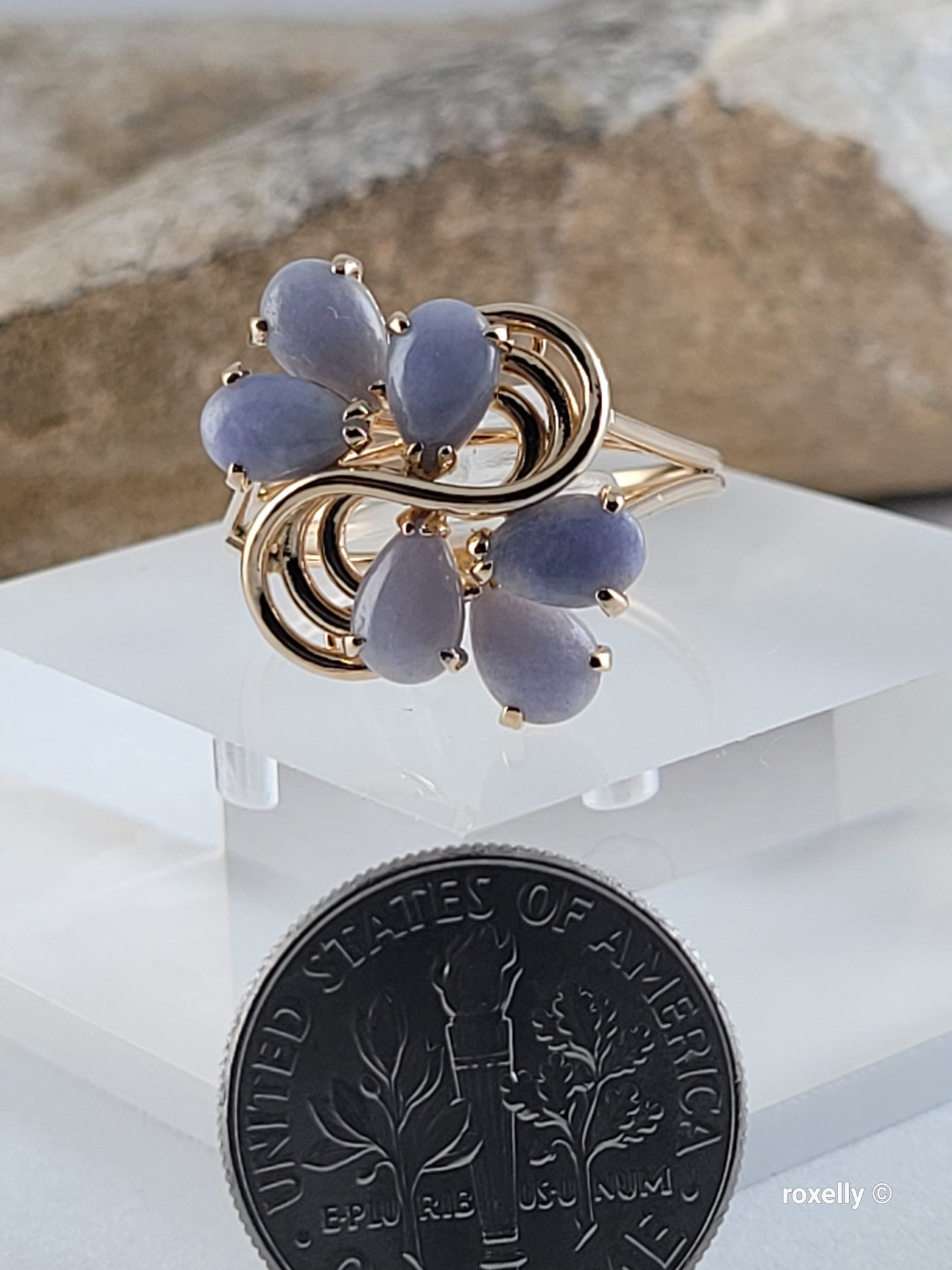 ❤️14k Size 7.25 Precious Solid Yellow Gold Flower-Shaped Lavender Gemstone  Ring!