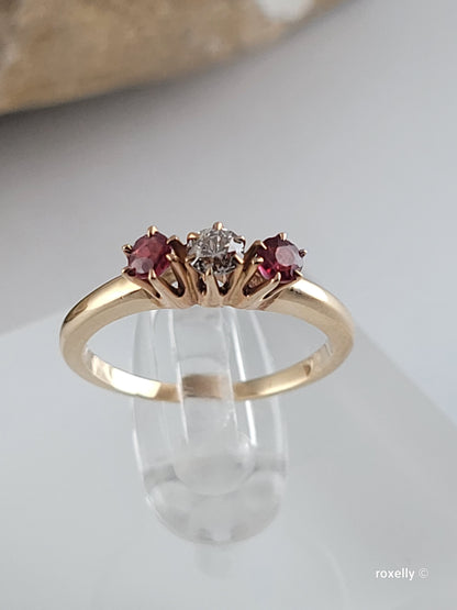 ❤️14k Size 4 Fancy Solid Yellow Gold Diamond and Pink Tourmalines Ring!