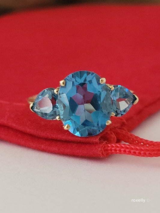 14k Yellow Gold Blue Topaz Ring Size 8 Solid Gold!