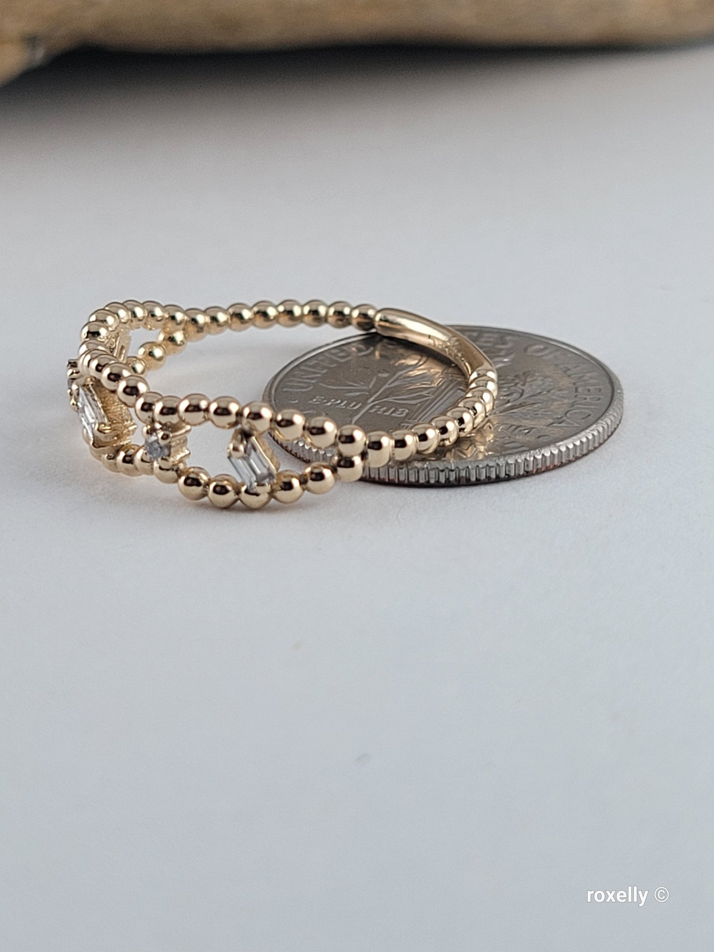 14k Yellow Gold Diamonds Band Ring Size 7 Solid Gold!