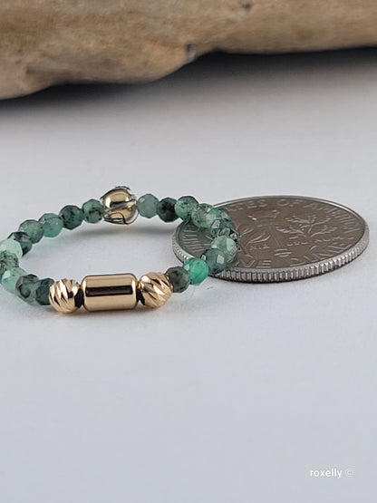 18k Yellow Gold Emerald Sparks Ring Size 6.75 Solid Gold!!