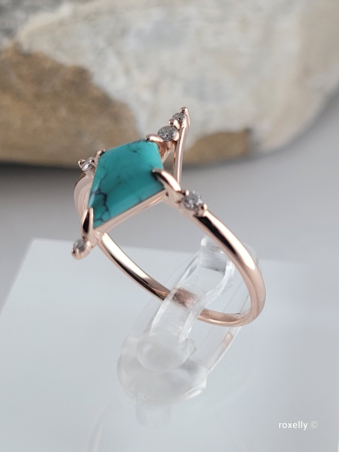 14k Rose Gold Turquoise and Diamonds Ring Size 7.5 Solid Gold!