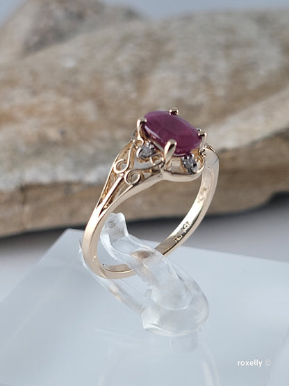 14k Yellow Gold Ruby Diamonds Ring Size 6 Solid Gold!
