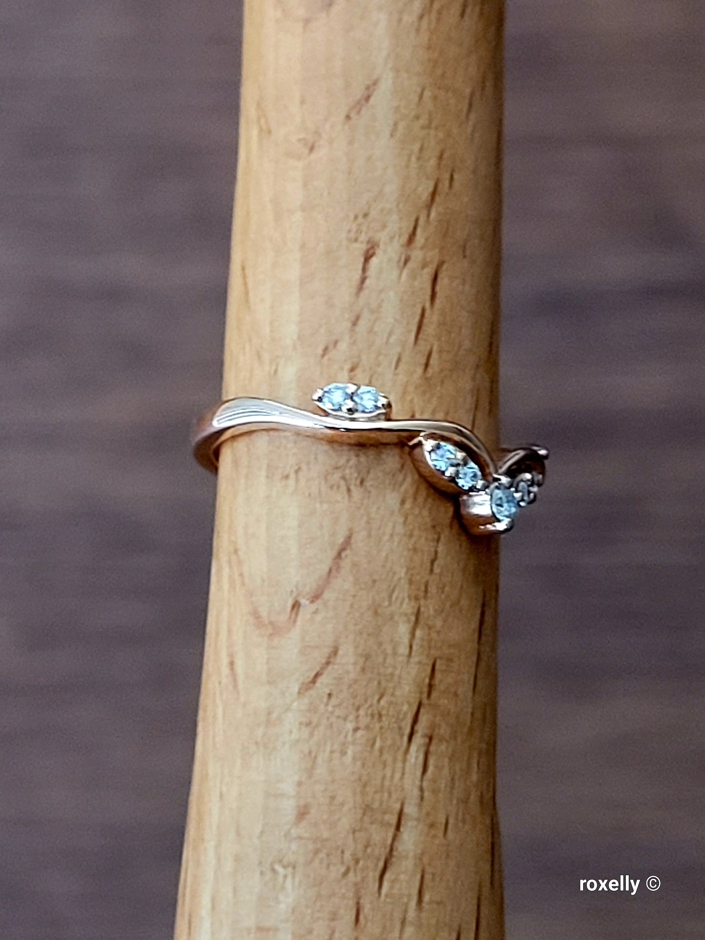 14k Rose Gold Diamonds Ring Size 4 Tiara Solid Gold!